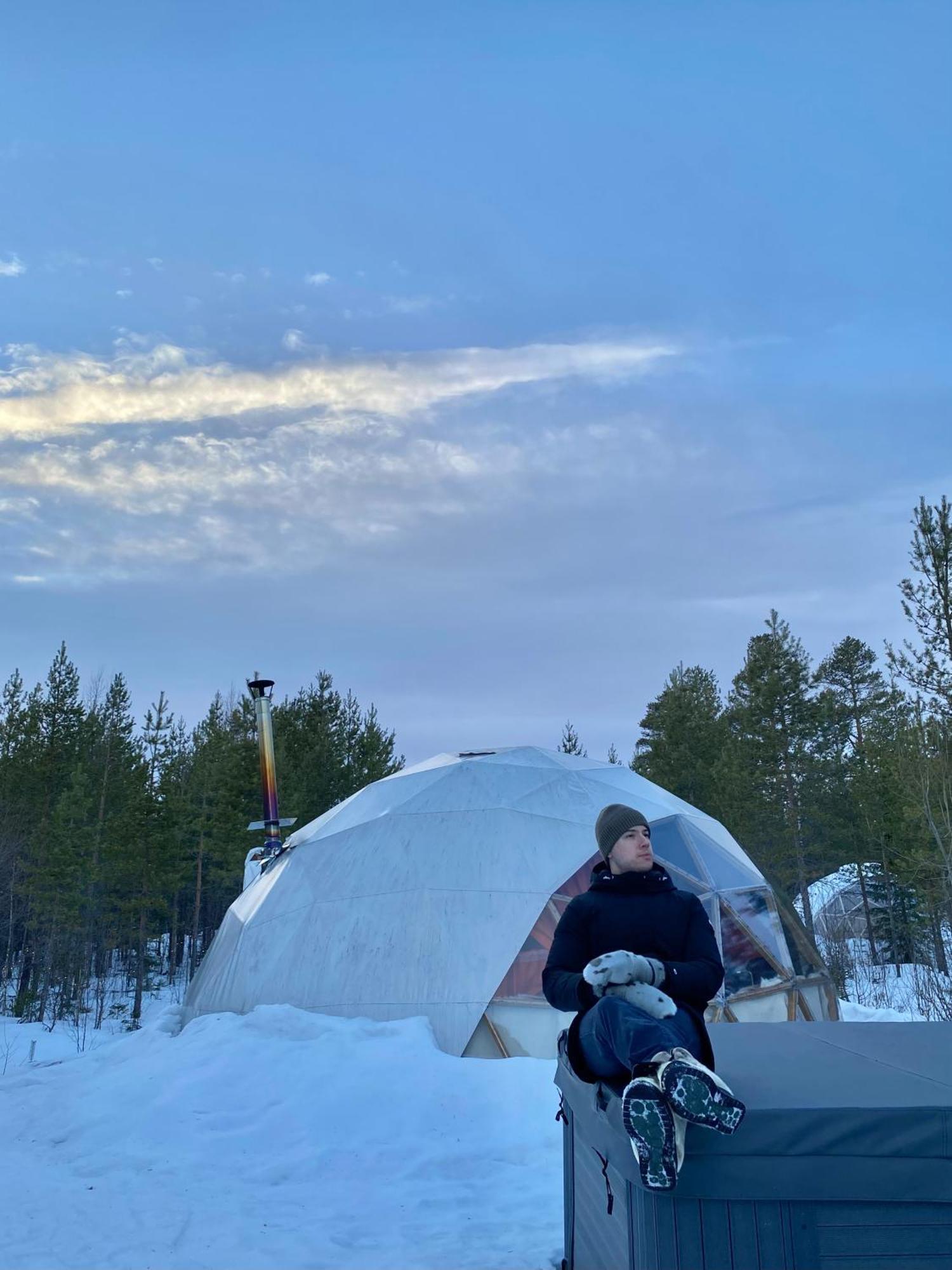 Aurora Igloo Fireplace-Heated Tents In A Secret Forest With Private Jacuzzi And Shared Sauna Bathroom And Dog Friendly Rovaniemi Exterior foto